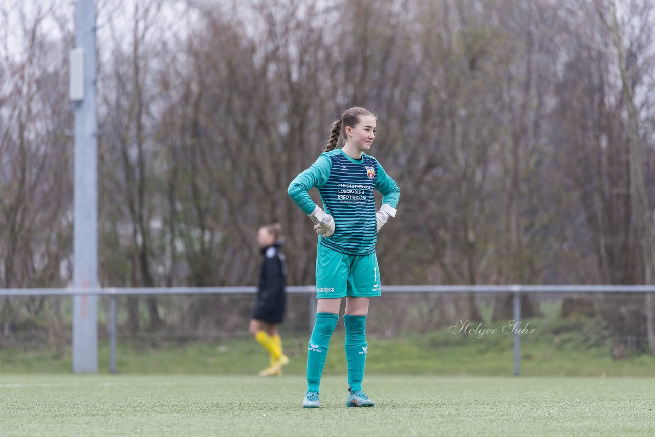 Bild 396 - F SSC Hagen Ahrensburg - SV Frisia Risum-Lindholm : Ergebnis: 1:2